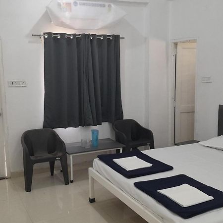 Hotel Gulati Suites Washim Экстерьер фото