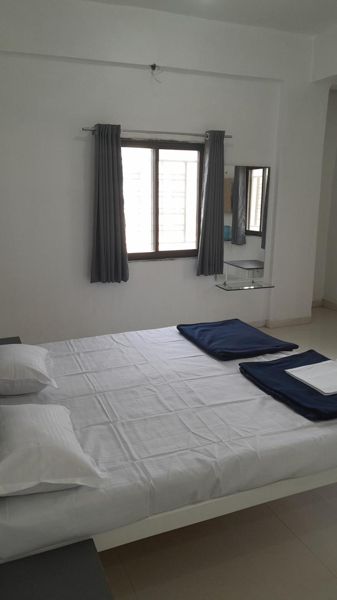 Hotel Gulati Suites Washim Экстерьер фото